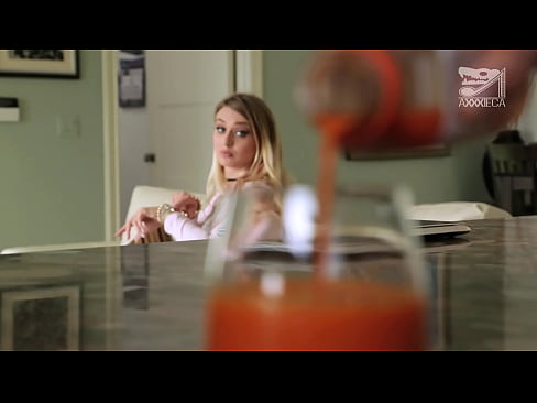 ❤️ Tfajla sħuna b'tits kbar u pussy strett gets vit minn jitlef, iżda diffiċli ħafna ❤️❌ Porn Russu fil-porn mt.tuberxxx.ru ﹏