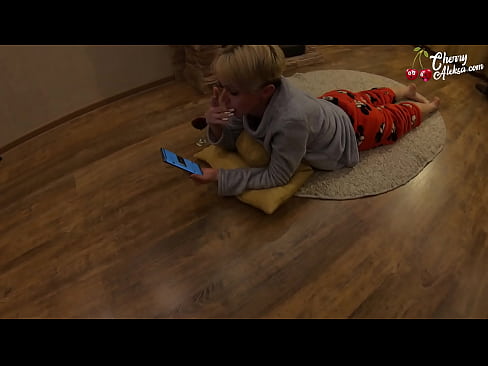 ❤️ Crazy Blonde Irdigħ Huge Dick Irdigħ u Bouncing Fuqha - Sess Anal ❤️❌ Porn Russu fil-porn mt.tuberxxx.ru ﹏